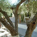 Leros Eleonas 公寓