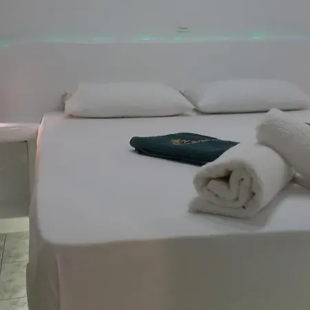 Leros Eleonas شقة *