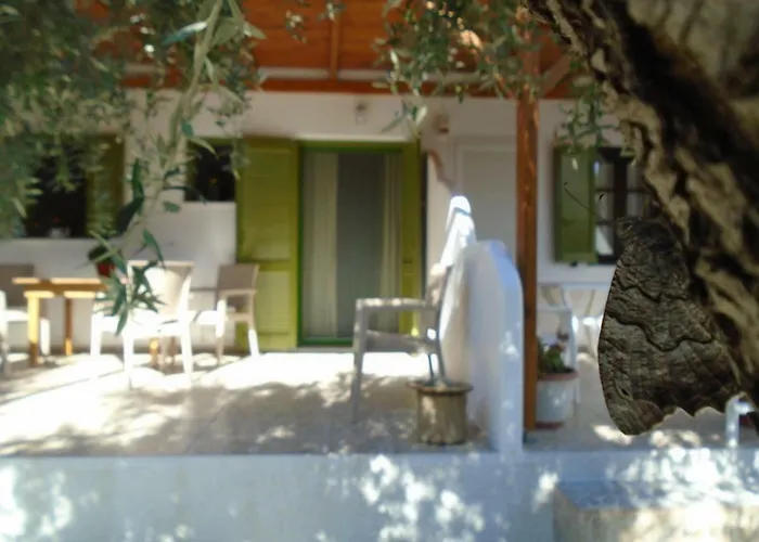 Leros Eleonas 公寓